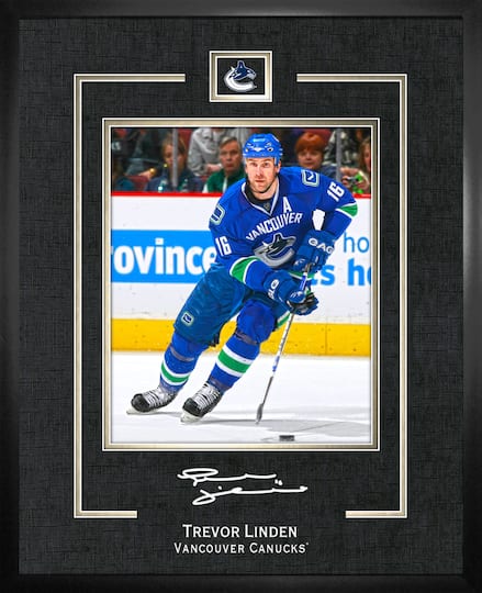 Trevor Linden 16" x 20" Replica Signature Frame Canucks